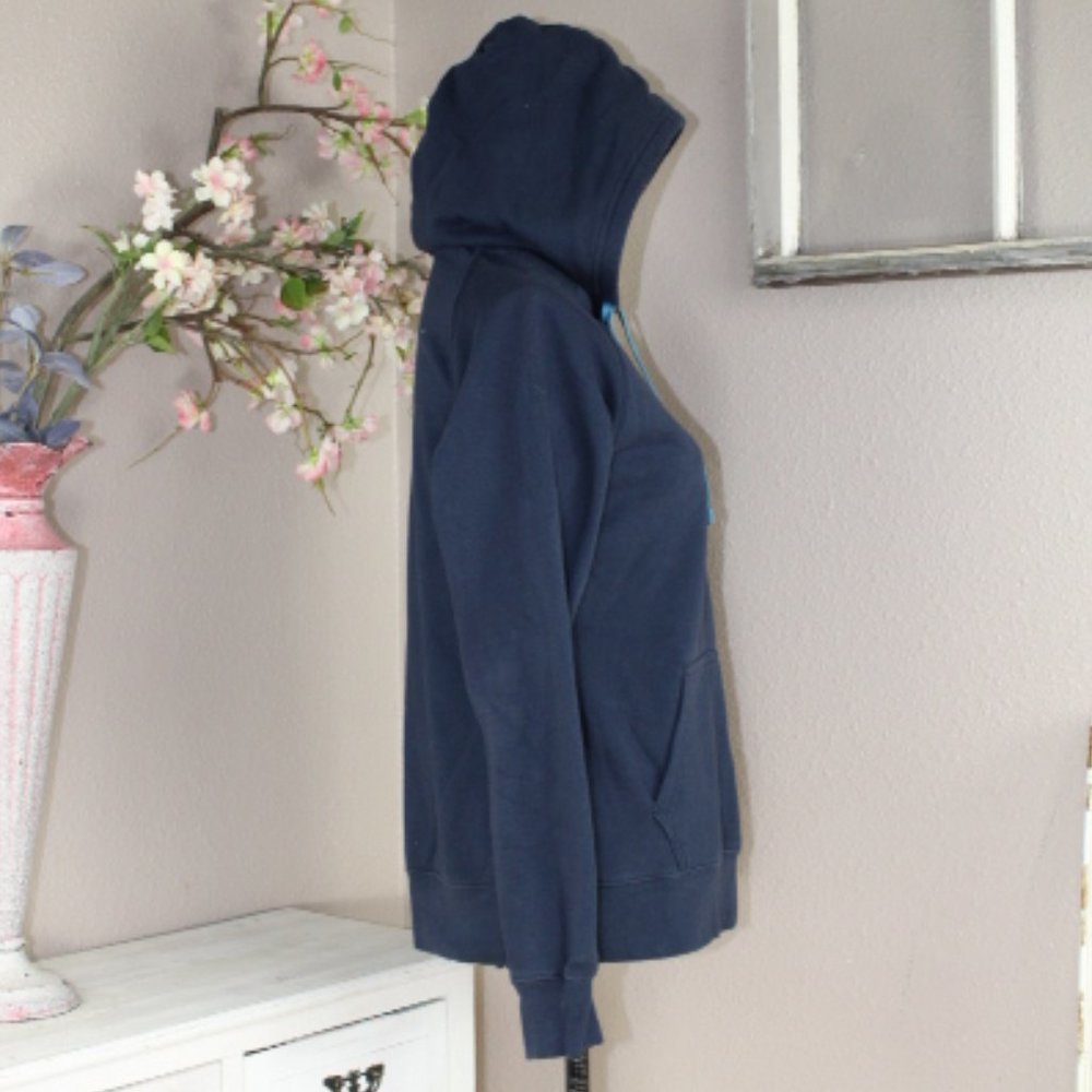 VTG North Face Hoodie - Picture 2 of 3
